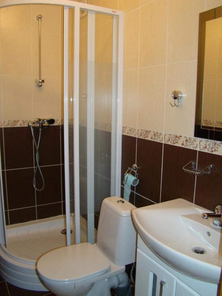 Na Velykim Hotel Yaremche Room photo